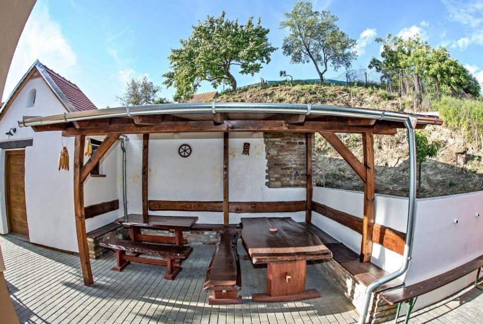 Penzion Reva Valtice Exterior photo